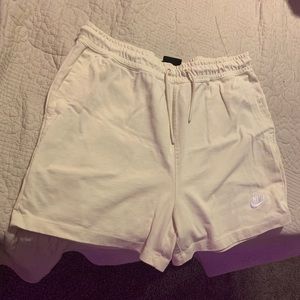 Women’s Nike Shorts. Size M. NEW W/O Tags.